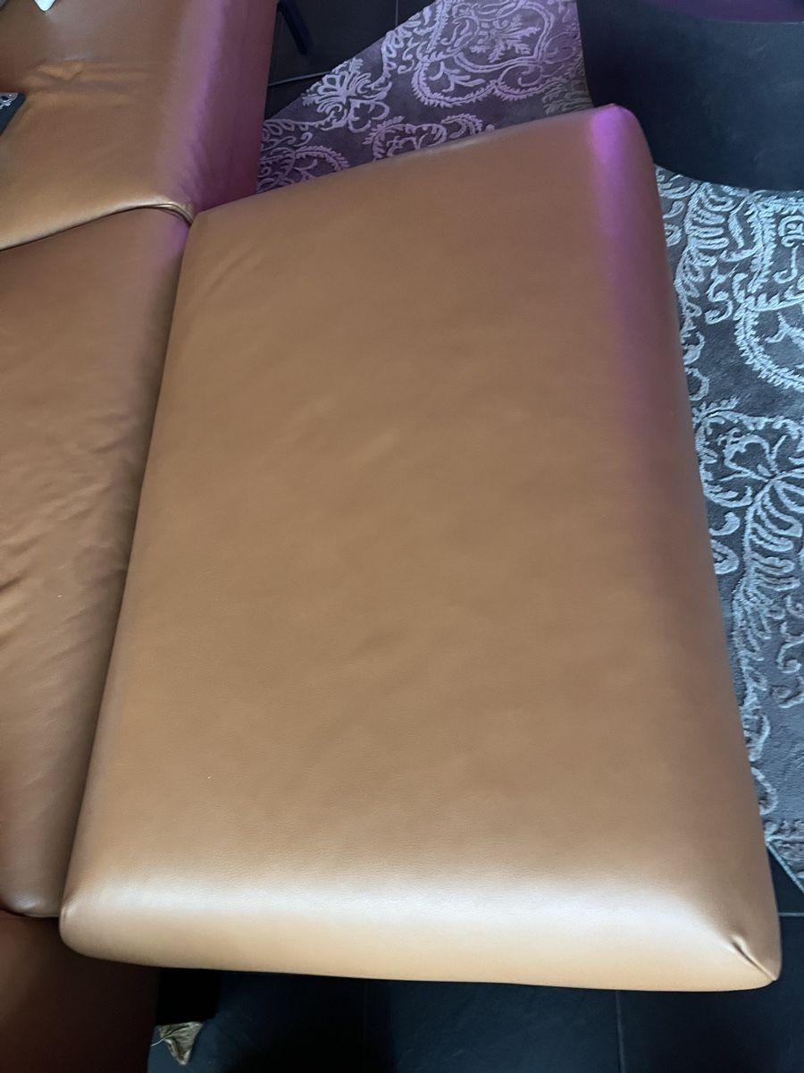 Livique Divani: Ledersofa Cognac – Usato da Gundetswil venduto da Jz125 2