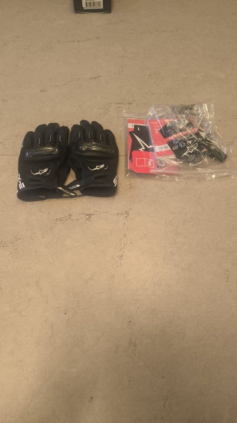 Sonstige Accessoires für Herren: Handschuh Air Carbon V2 – Neu (gemäss Beschreibung) aus Ebikon von Valerie010