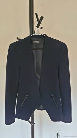 Eleganter dunkelblauer Blazer von KIOMI Gr. 34