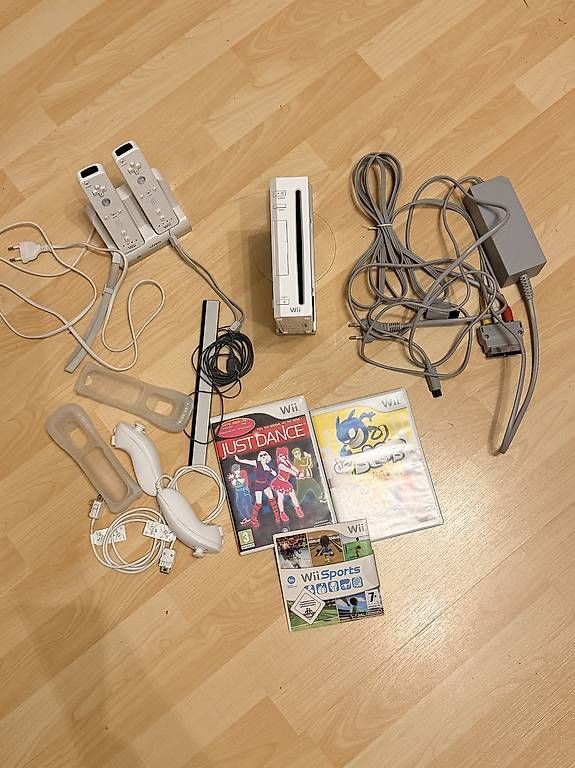 Nintendo Consoles: Nintendo Wii + jeux + accessoires – D'occasion à epalinges par Misterazz