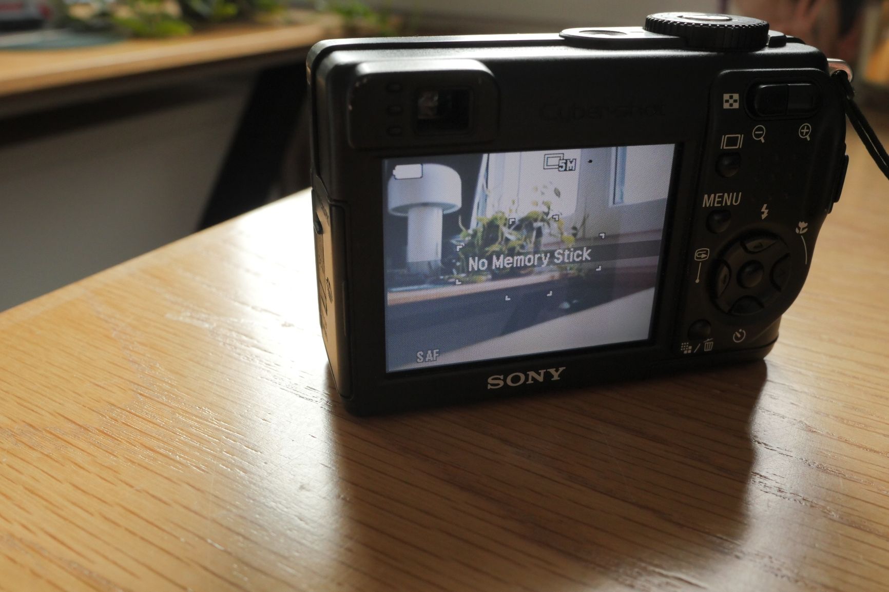 Sony Fotocamera: Sony Cyber-shot DSC-W12  – Usato da Neuchâtel venduto da Carlosfmunoz 2