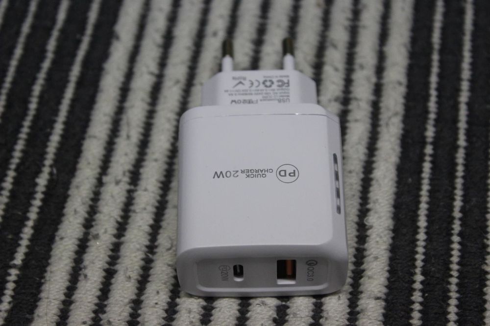 iPhone USB C Lightning Netzteil Duo 20w | Kaufen auf Ricardo