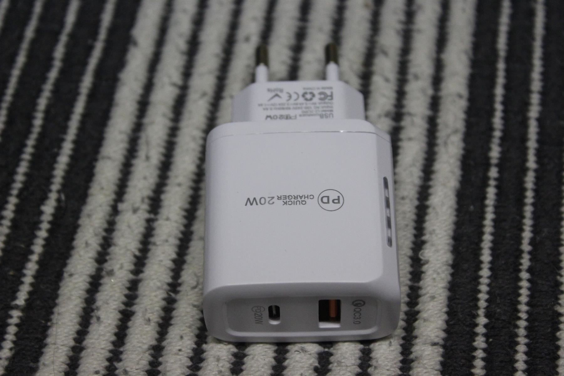 Caricabatterie: iPhone USB C Lightning  Netzteil Duo 20w – Nuovo (secondo la descrizione) da Kirchdorf AG venduto da Aarereussshop