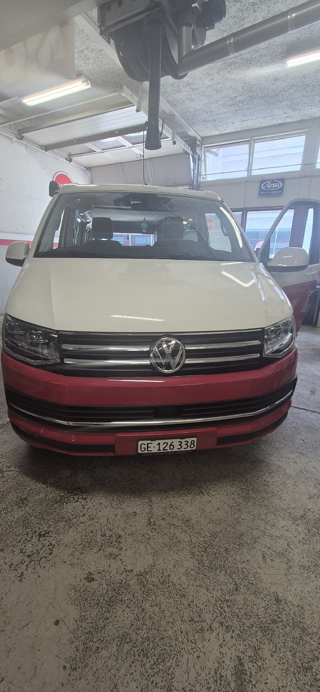 VW Veicoli da campeggio: vw t6 california ocean red – Usato da Carouge GE venduto da AutoMotoDrize