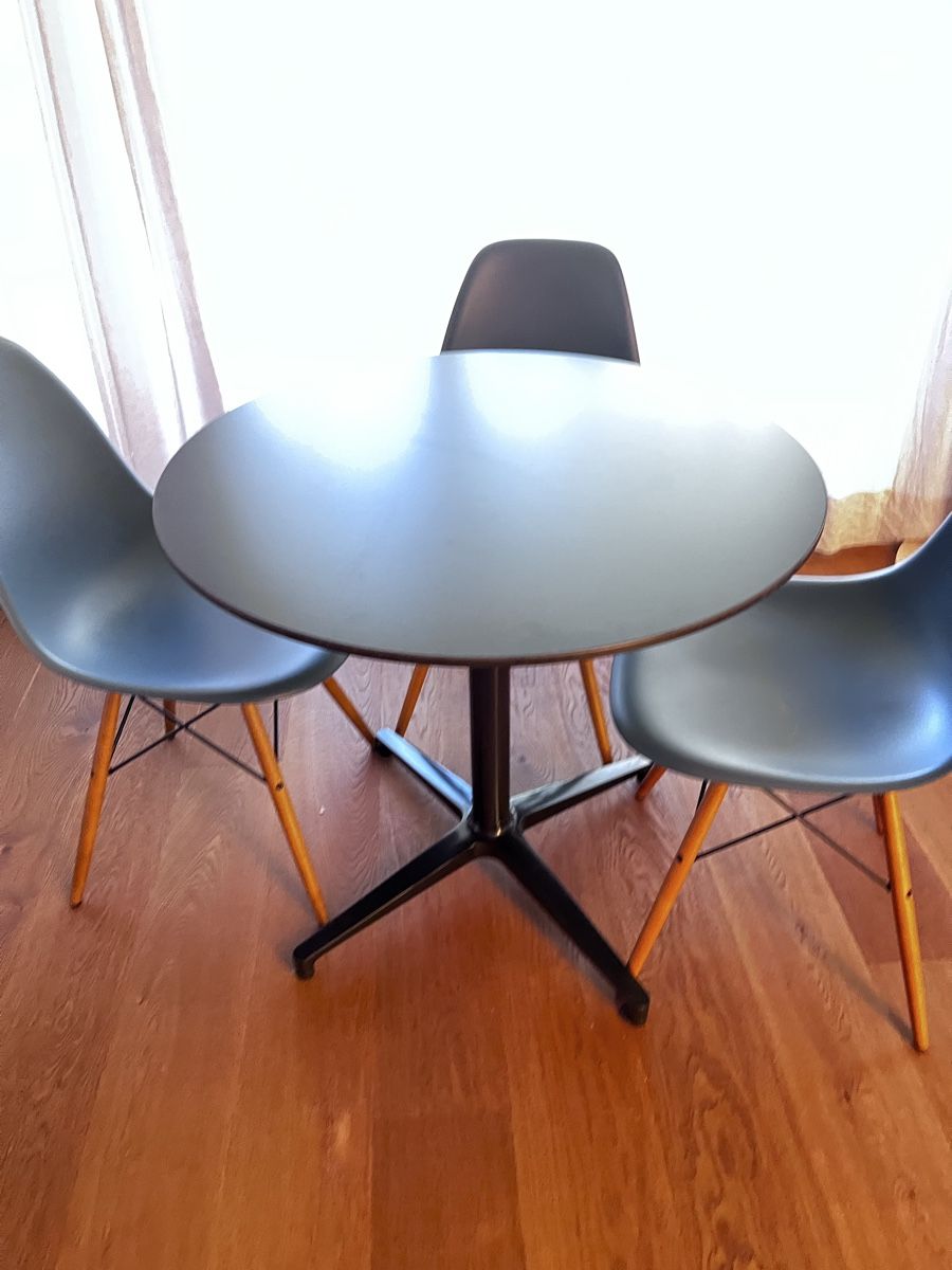 Tavoli: Original Vitra Bistro Tisch – Usato da Fällanden venduto da Buddha505 2