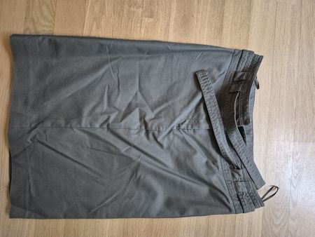 Elegante khaki Rock, Grösse 38, Herbst/Winter Saison!