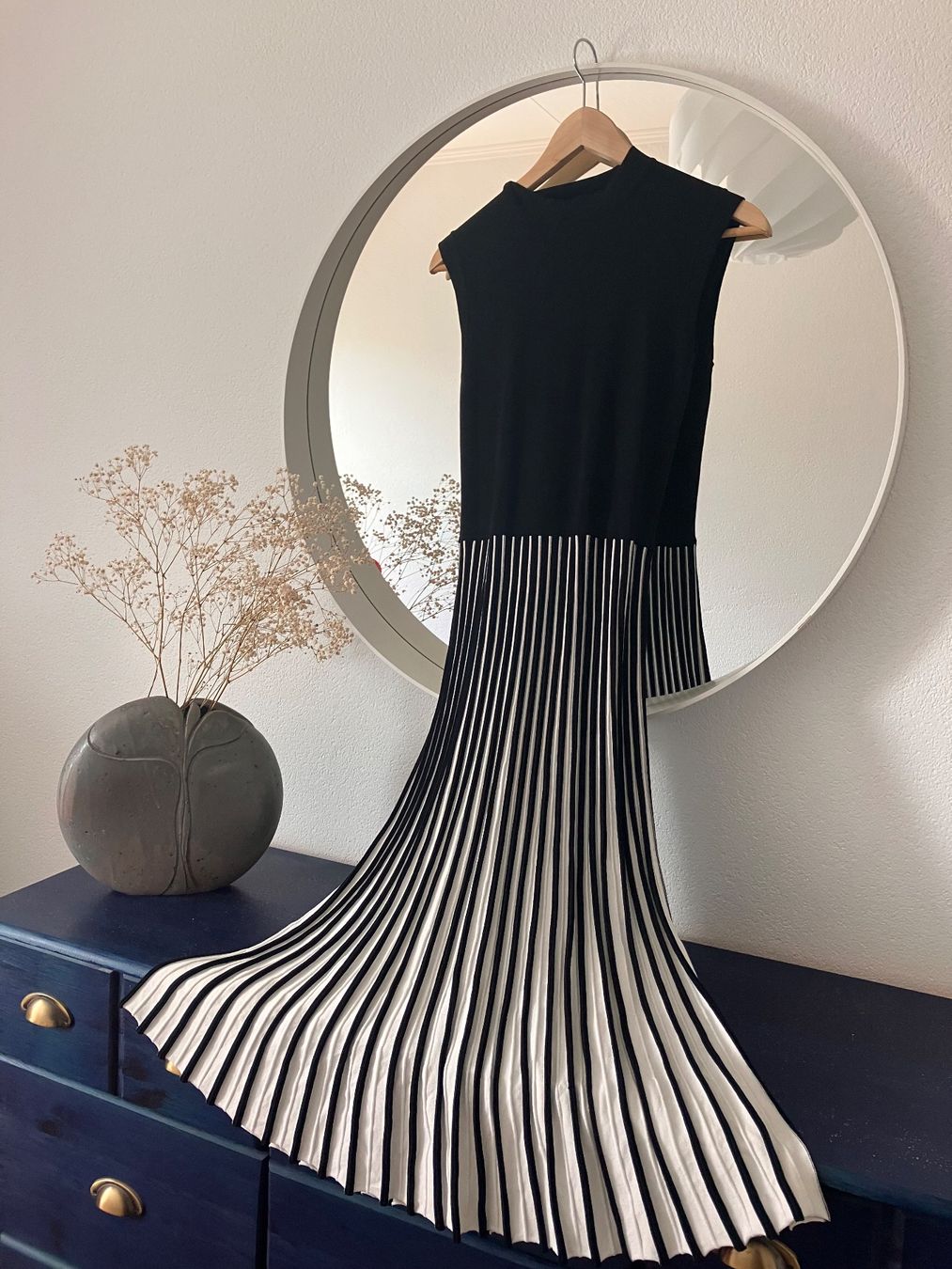 Morgan Vestiti: Robe noir et blanc rayée taille XS Morgan – Nuovo (secondo la descrizione) da Niederwangen BE venduto da audreychkaya