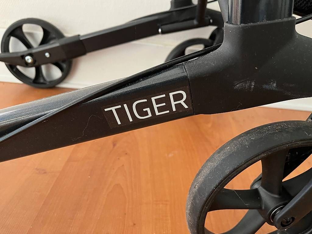 Ausili per la deambulazione: Rollator avec support de bras – Usato da Lausanne venduto da Baz58 2