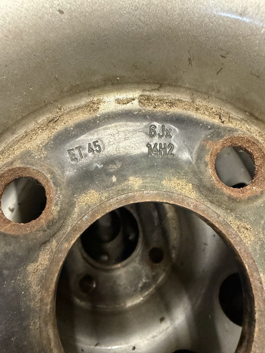 Volkswagen Jantes: VW Stahlfelgen 4x100 – D'occasion à Steinach par Remo.217 1