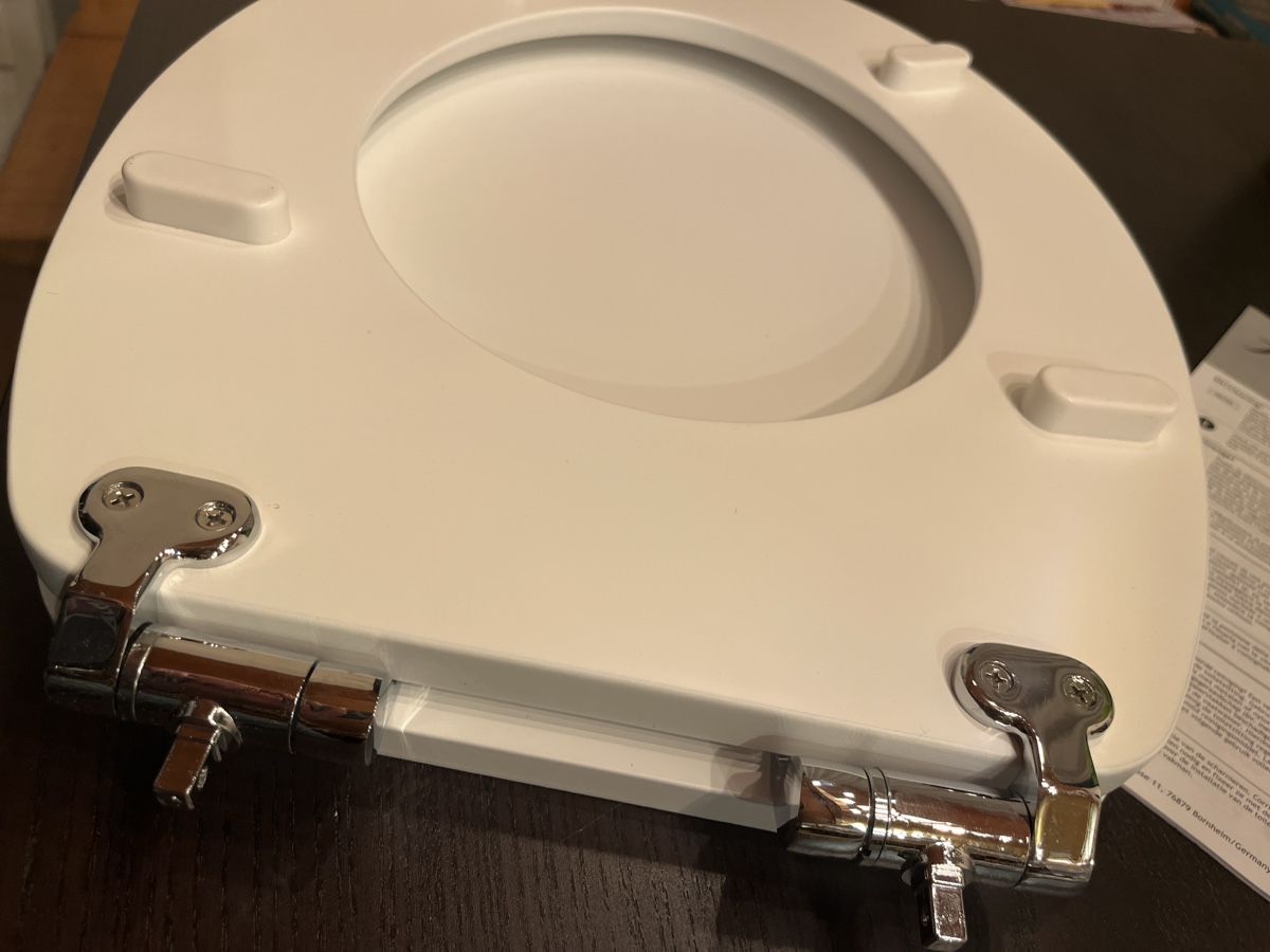 WC: WC Deckel Holzdesign – Neuf avec emballage d'origine à Einsiedeln par sandramon 3