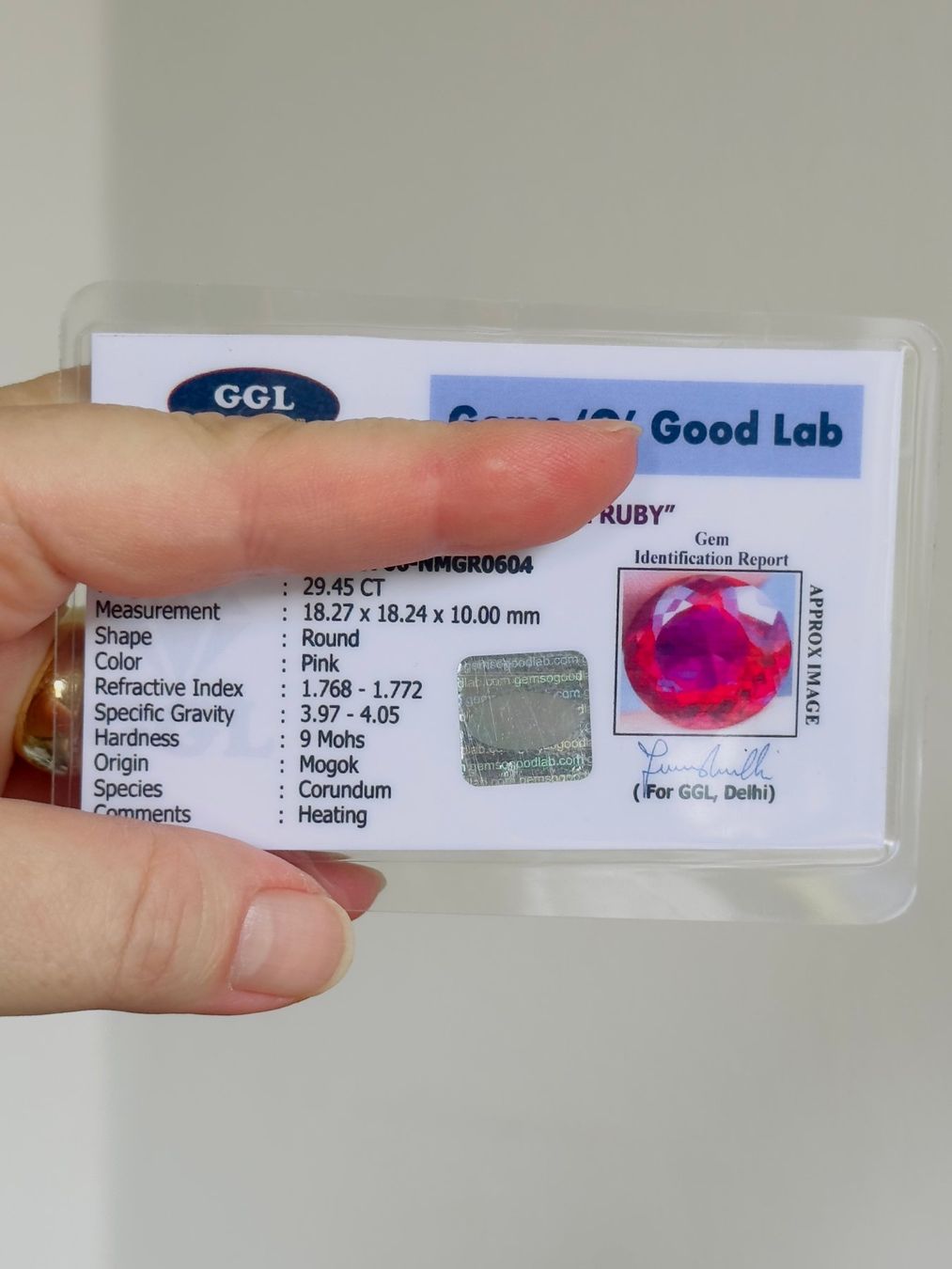Pietre preziose: 29.45 Ct Certified Loose Gem – Nuovo e nell'imballaggio originale da Genève venduto da AWWA 9