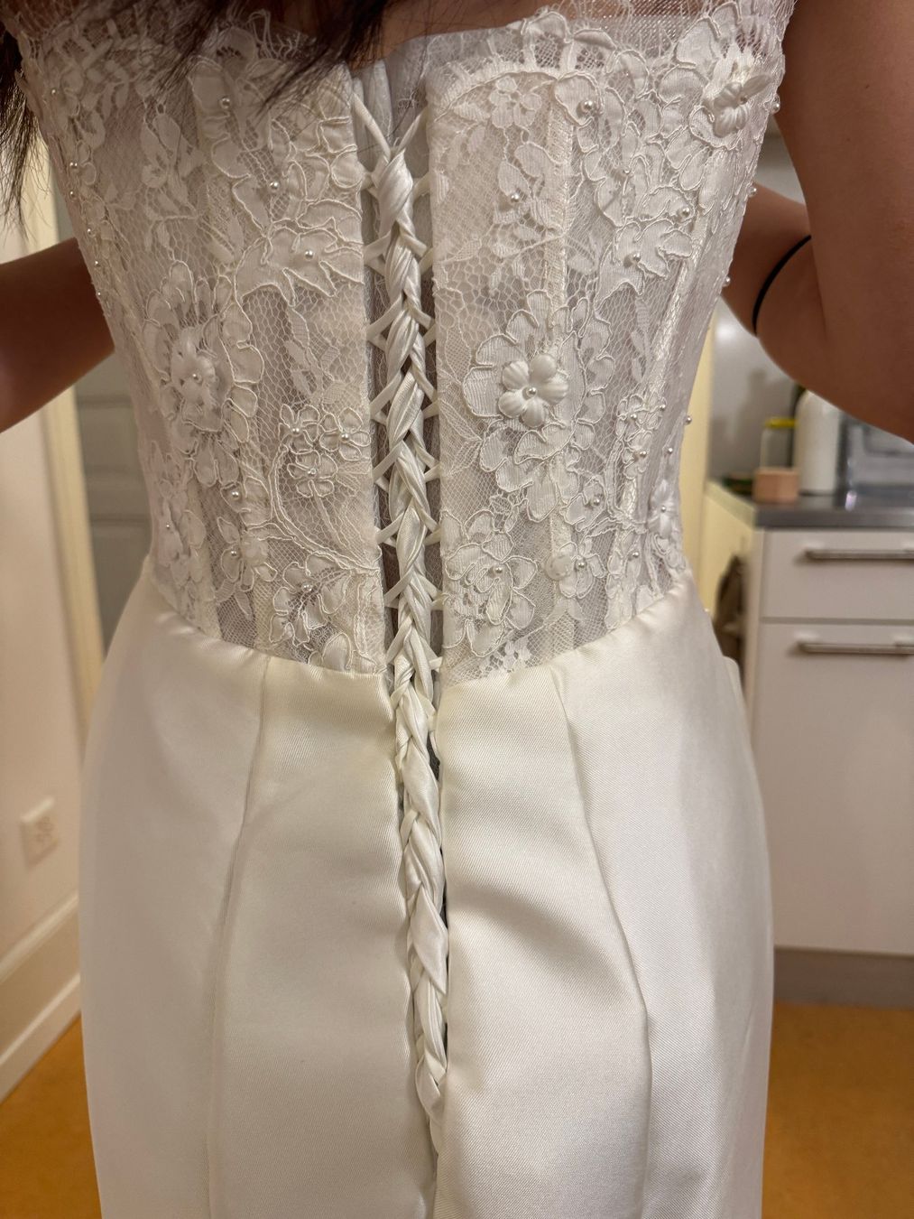 Vestiti: Robe de mariée faite main – Usato da Fribourg venduto da geora 2