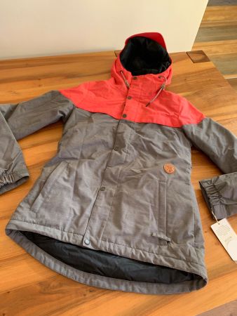 VOLCOM - Skijacke / Snowboardjacke S NEU
