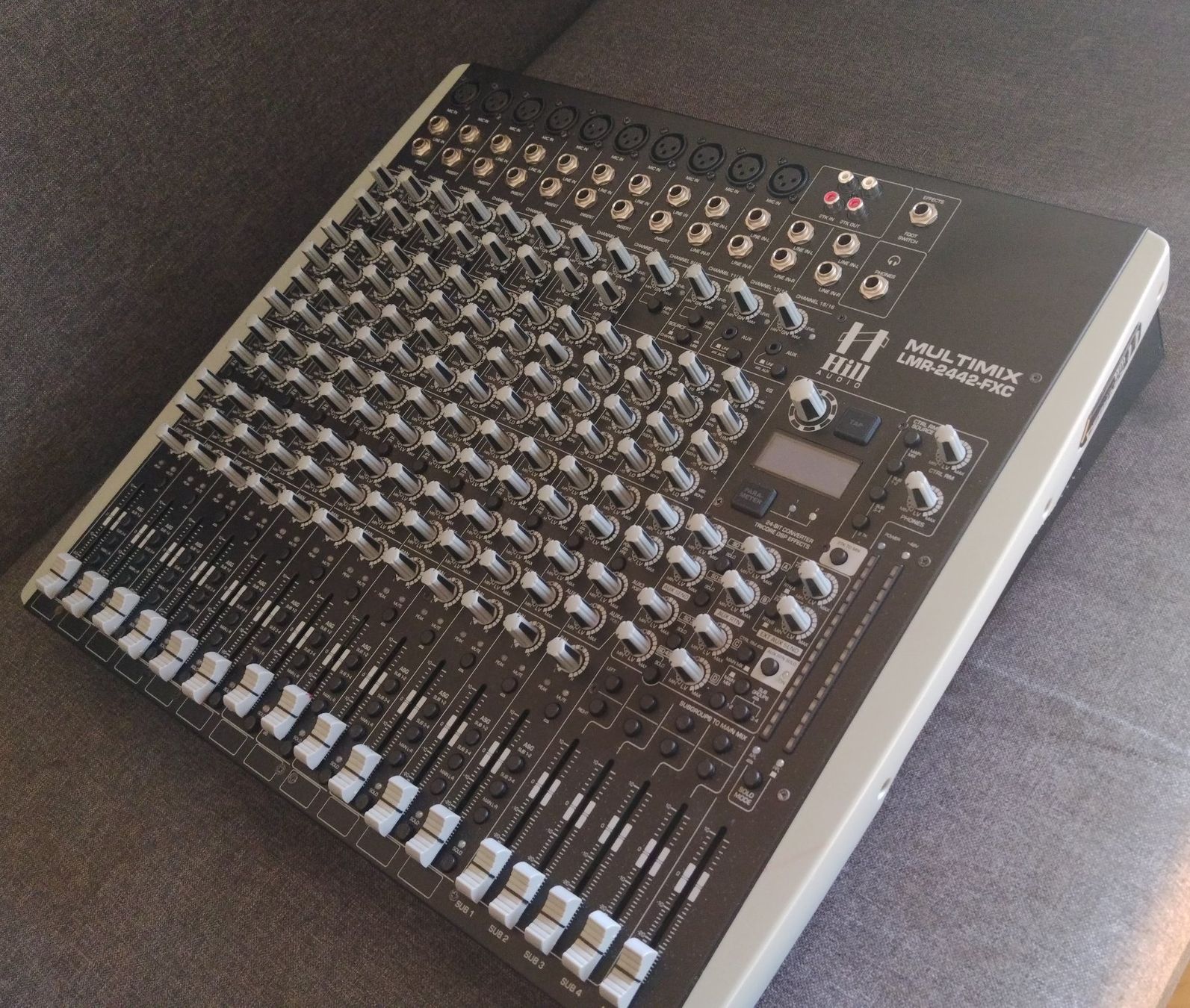 Console di mixaggio: Super table Hill Audio Multimix LMR-2442-FXC – Usato da Vevey venduto da Djporradao 8