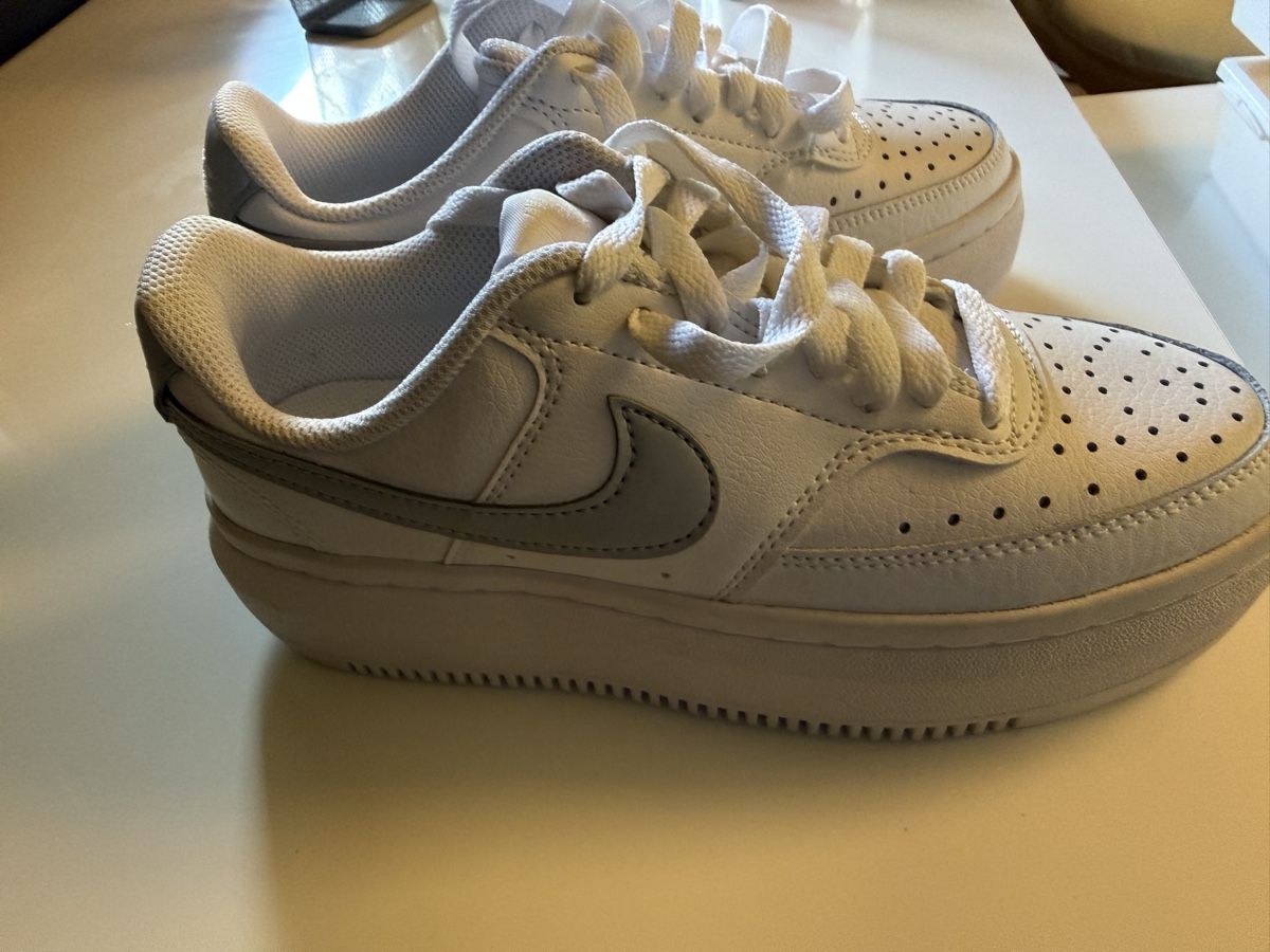 Damenschuhe: Basket Nike  – Neu (gemäss Beschreibung) aus Chambésy von cam_df2x