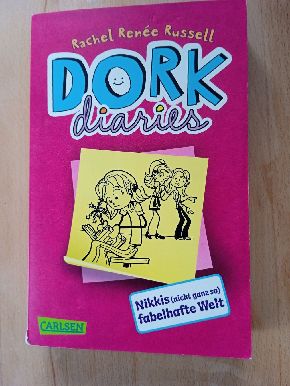 Fumetti: Dork Diaries – Usato da Bazenheid venduto da Blaubolino
