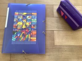 Farbenfrohe Dokumentenmappe mit Etui