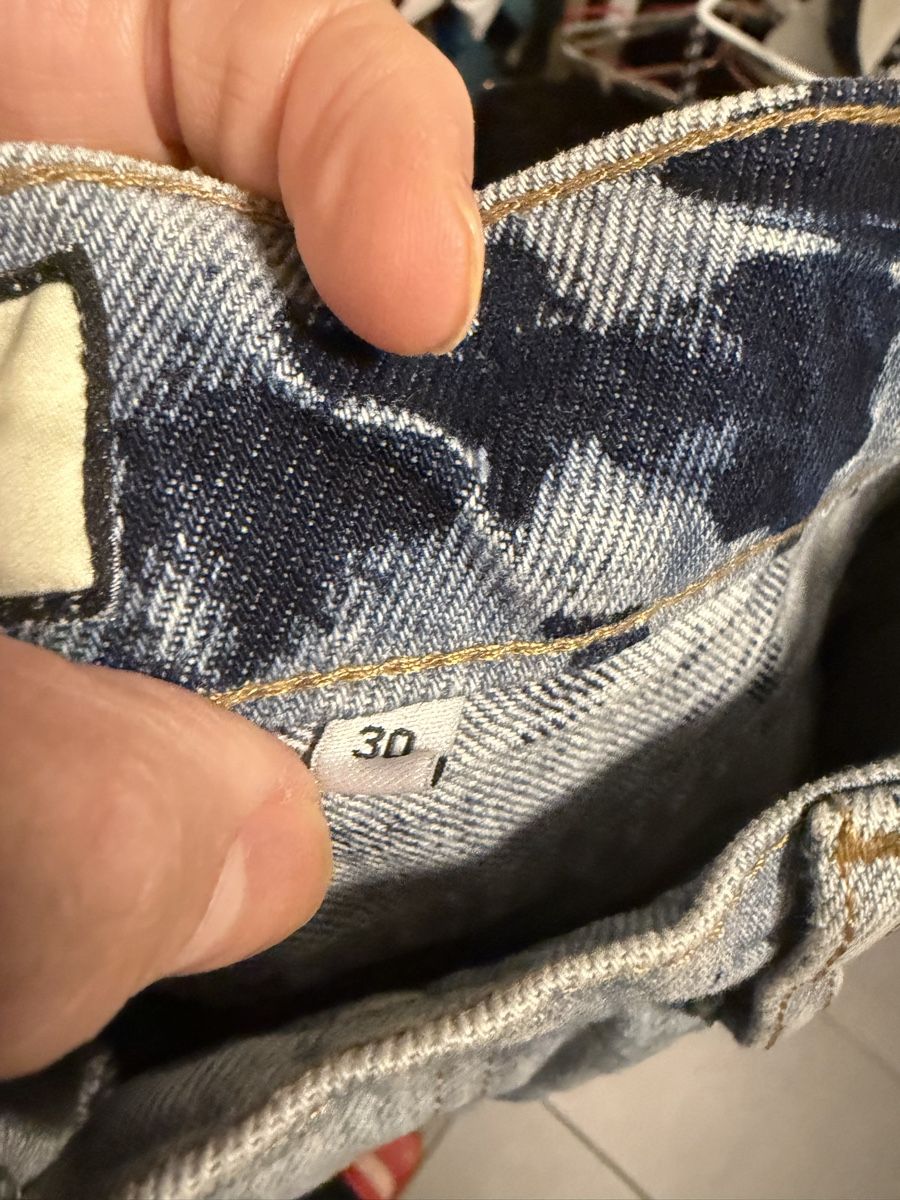 Jeans: Jeans Finelli neu große 30 – Nuovo (secondo la descrizione) da Allschwil venduto da fig_rs5d 3