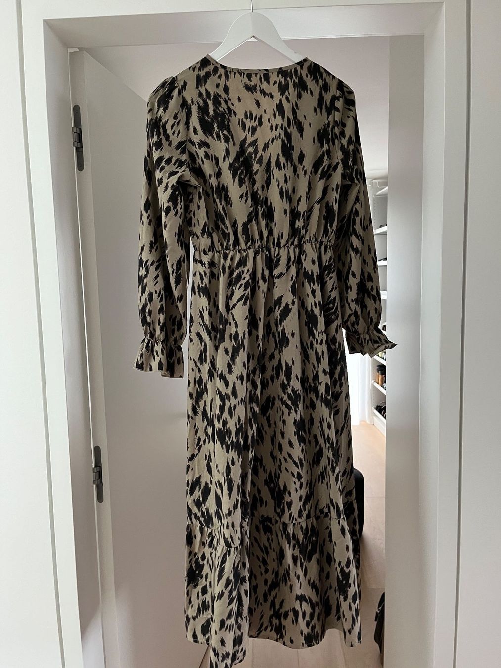 Vestiti: Elegantes bodenlanges Kleid mit Muster – Usato da Uitikon Waldegg venduto da YRH 2