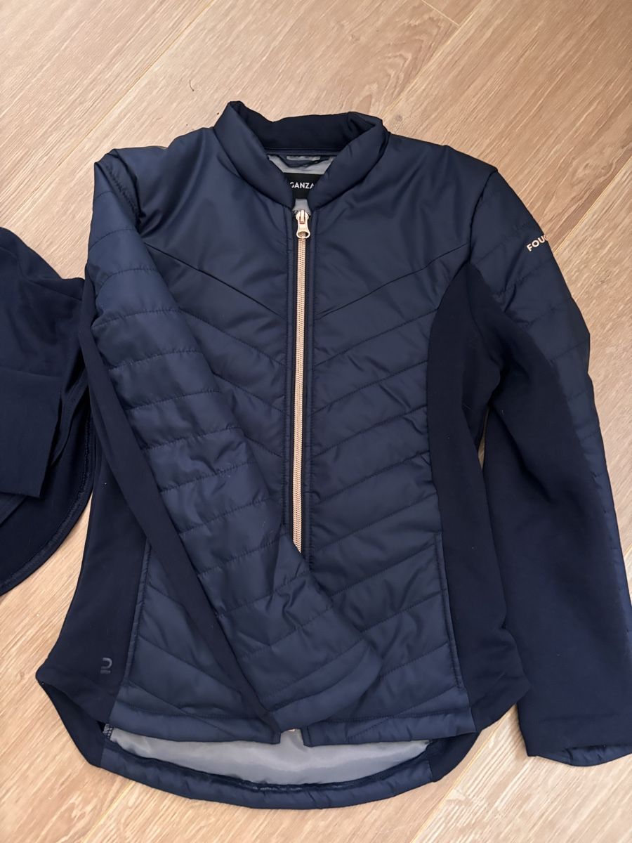 Decathlon Ensembles coordonnés: Reithose, Pullover, Steppjacke FOUGANZA Grösse 131/140 – D'occasion à Weisslingen par Yuna123 3