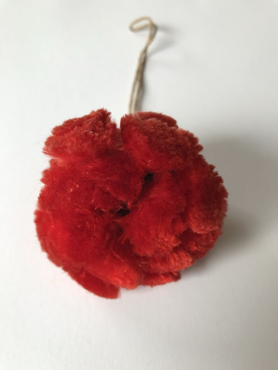 Tutte le decorazioni: Ancien pompon rouge – Usato da Villeneuve VD venduto da sim_q5hp 5