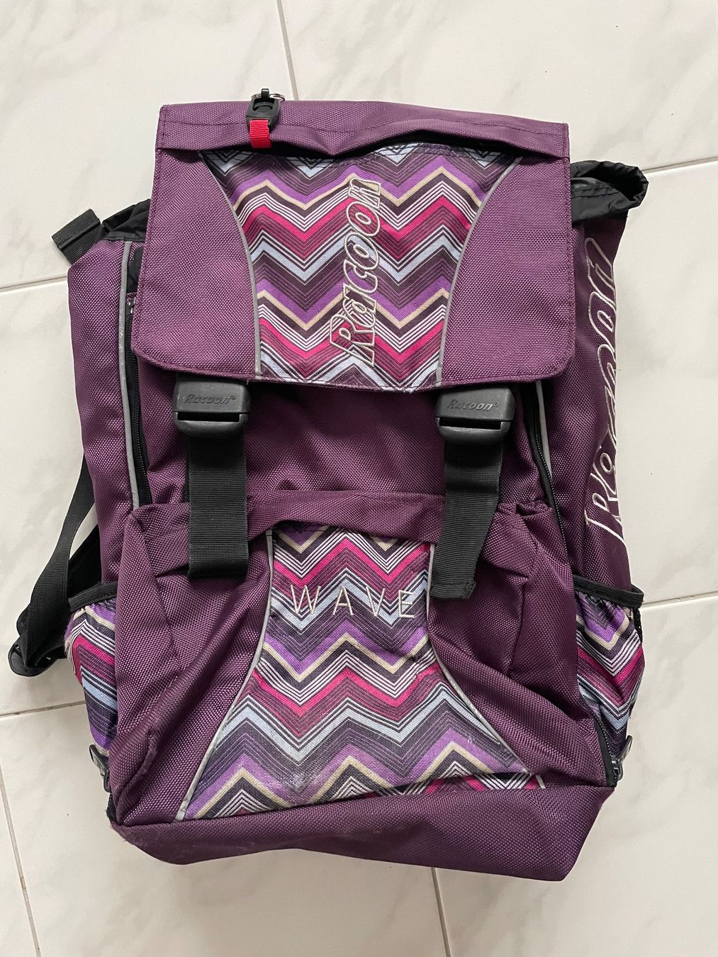 Allestimento di negozi e stand fieristici: Racoon Wave Schulthek / Rucksack 32 Liter – Usato da Weisslingen venduto da HeinzH01