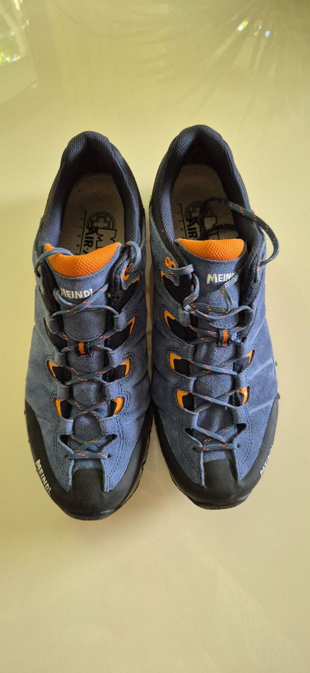 Meindl Scarpe da uomo: Meindl Vegas GTX - Wander-/Trekkingschuhe – Usato da Bonaduz venduto da Suomi.ss.77