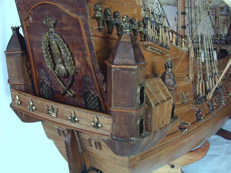 Tutte le decorazioni: LA COURONNE – Nuovo (secondo la descrizione) da Herrliberg venduto da Jakob8539 4