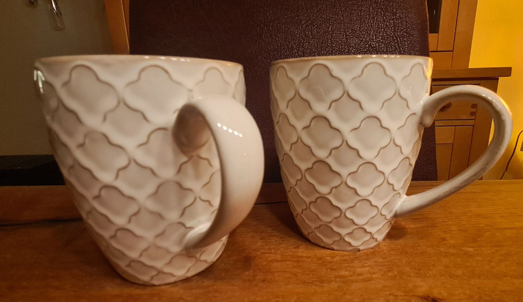 Tazze: 2 Kaffeebecher, cremefarben mit Muster, neuwertig – Usato da Perlen venduto da SPICE24 4