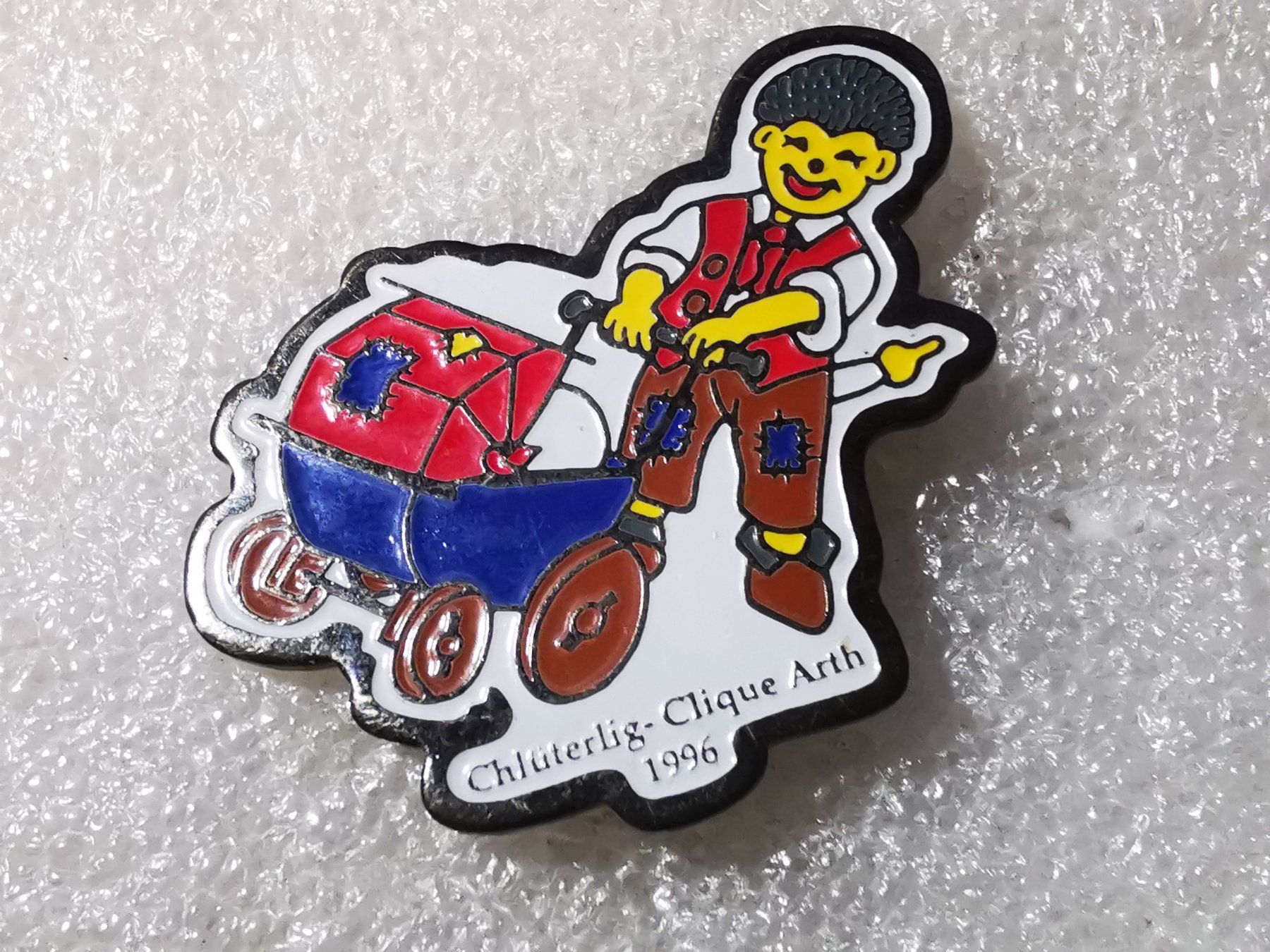 Placchette & Badge: Ansteckpin 14: Chlüterlig Clique Arth – Usato da Oppligen venduto da Pin-Fall-Shop