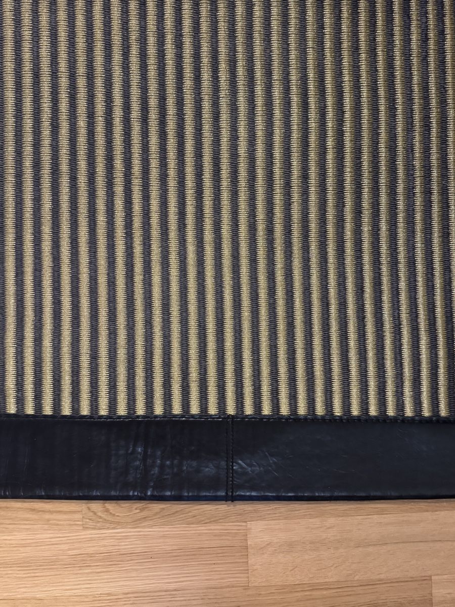Teppiche: Teppich schwarz Gold – Gebraucht aus Widen von byjuju 2