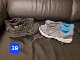 2 paires de baskets  39