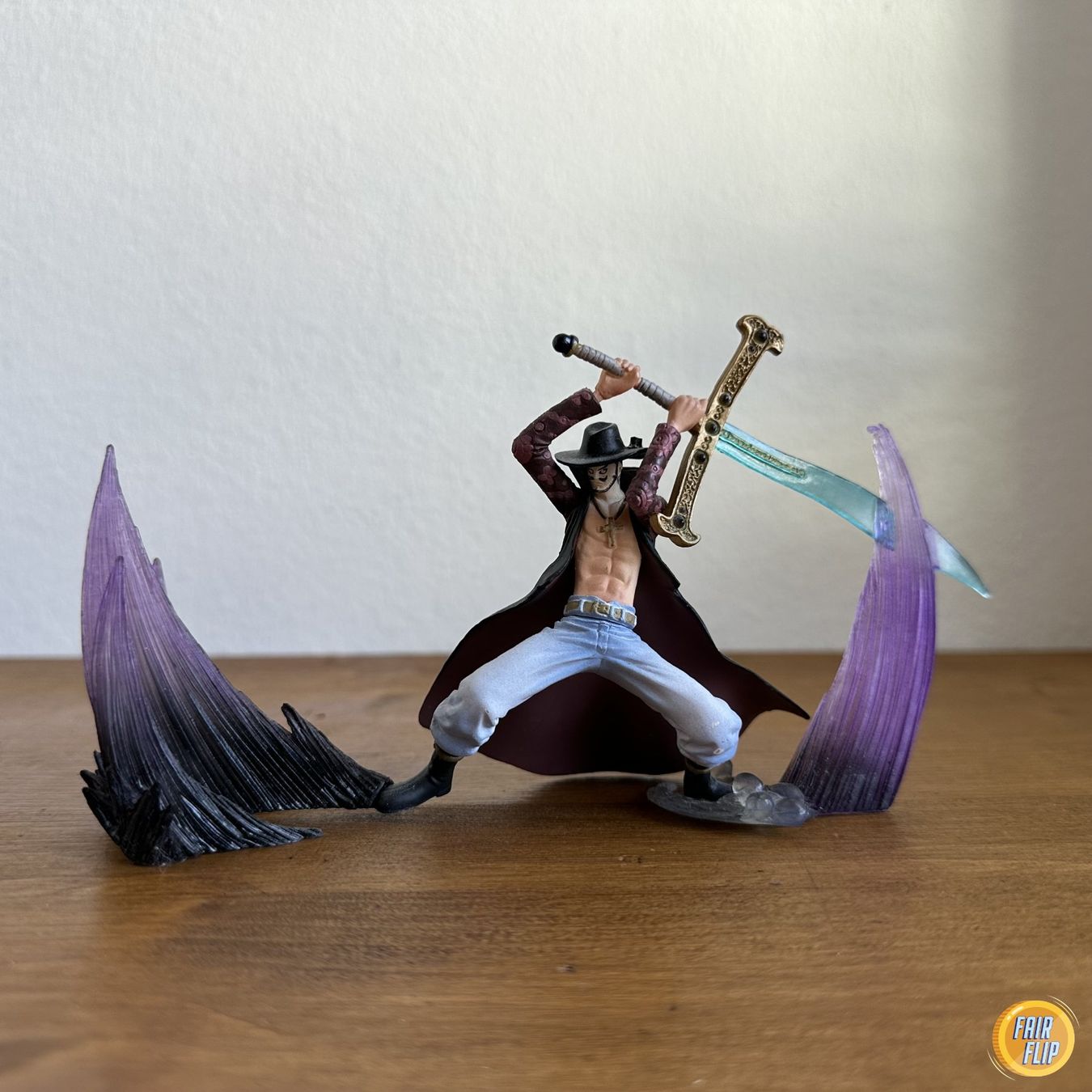 Statuette: Dracule Mihawk One Piece Figur – Usato da Luzern venduto da fairflip
