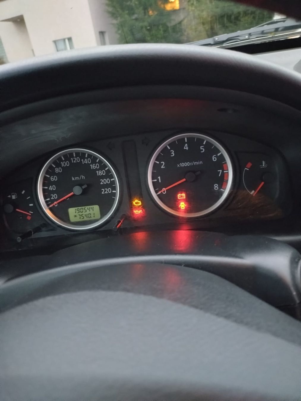 Nissan Automobili: Nissan Almera 1.8 mit MFK – Usato da Scherzingen venduto da ienni21 6
