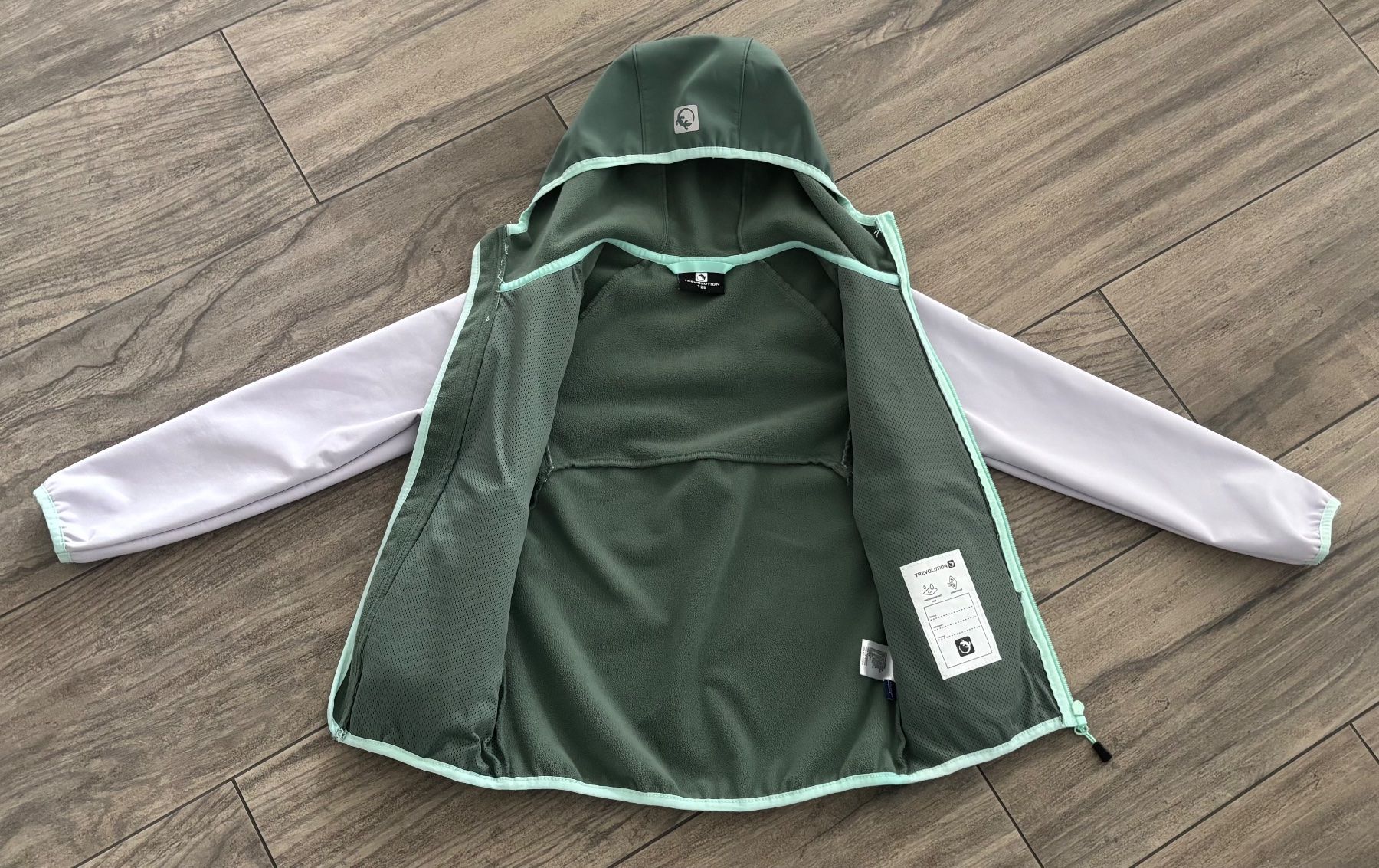 Trevolution Jacken & Mäntel: Trevolution Softshelljacke - Grösse 128 – Gebraucht aus Pfäffikon ZH von Mihu79 1