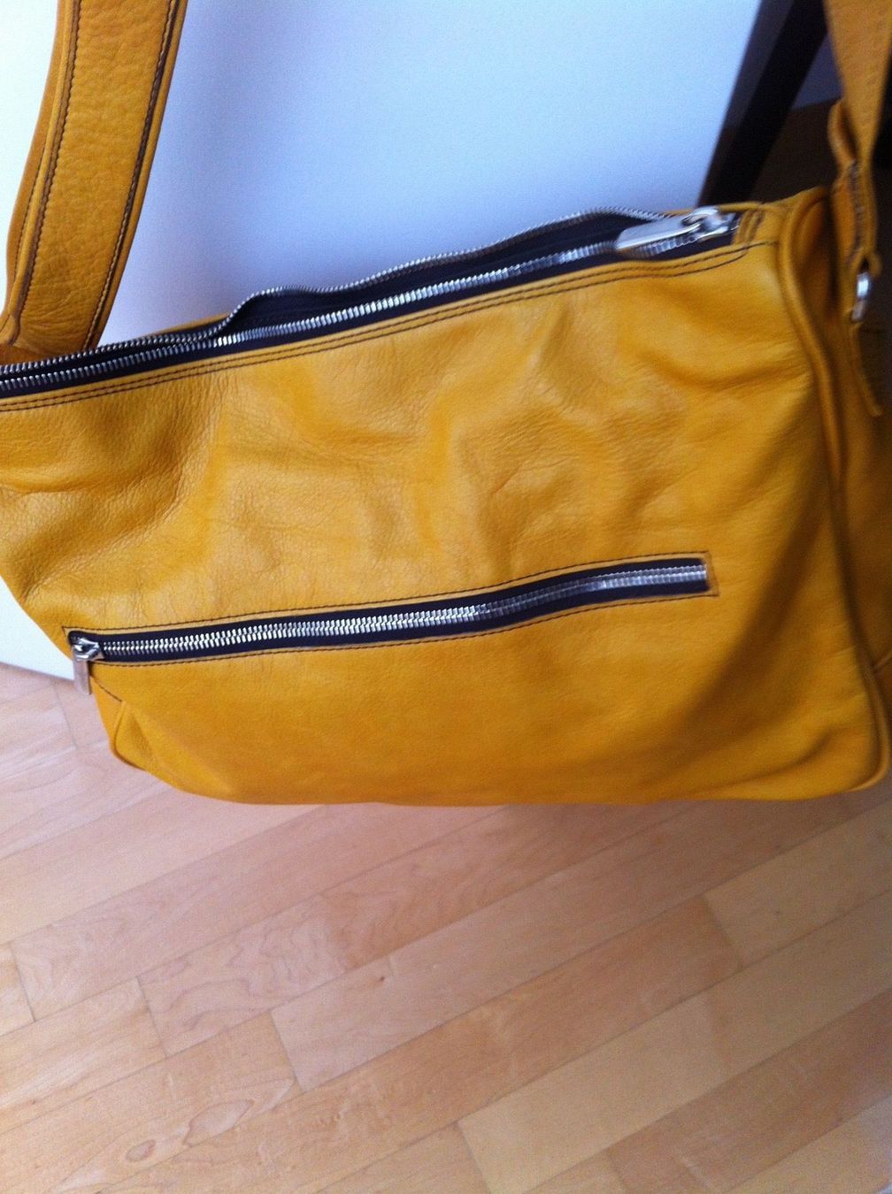 Sacs femmes: Leder Tasche – Neuf (Voir description) à Zürich par pizzobeatrice