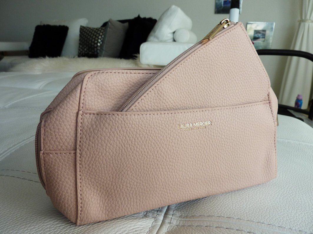 Kosmetikkoffer: LAURA MERCIER Kosmetiktasche 2er Set NEU – Neu und originalverpackt aus Bassersdorf von Villavia