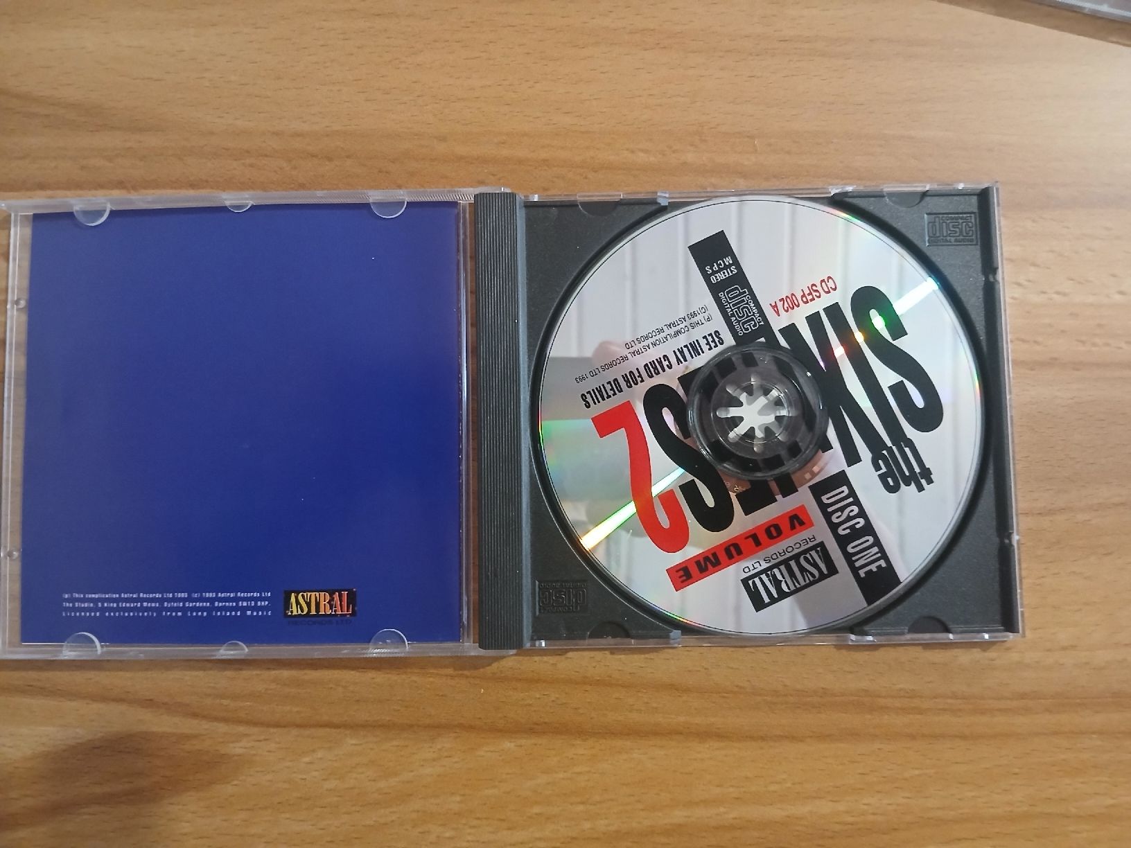 CDs: CD The Sixties 25 Classic Hits Volume 2 compilation – D'occasion à Le Sentier par arc_2thy 1