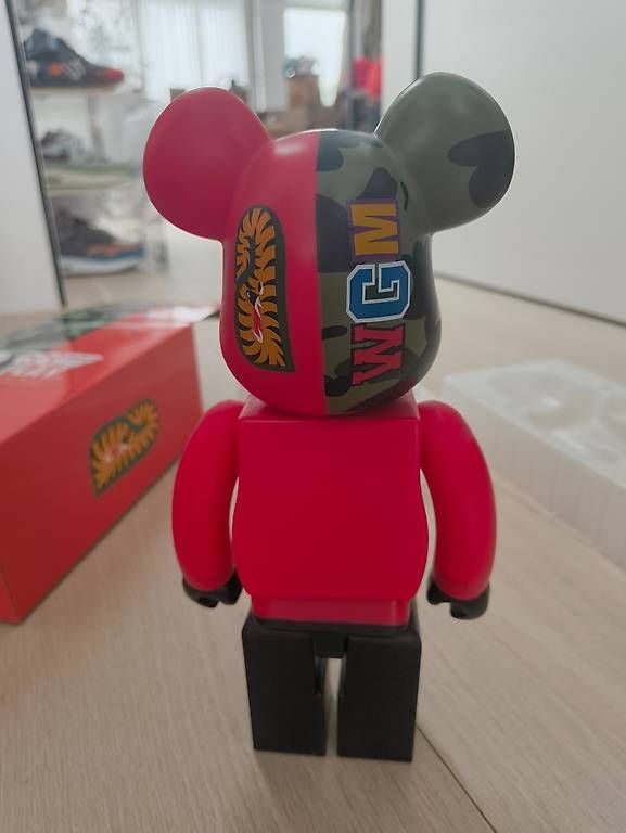 Statuette: Bearbrick A Bathing Ape 1st Camo Shark 400% – Usato da Luzern venduto da Pokepas 4