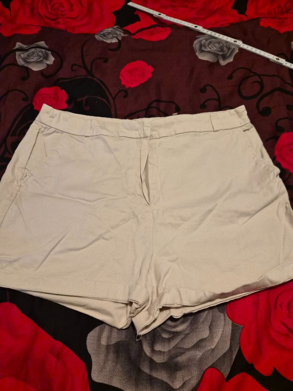 Pantaloni: Jeans shorts  Koton  gr 42 – Usato da Dietikon venduto da Eleda 1