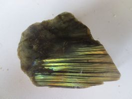 Edelstein Labradorit