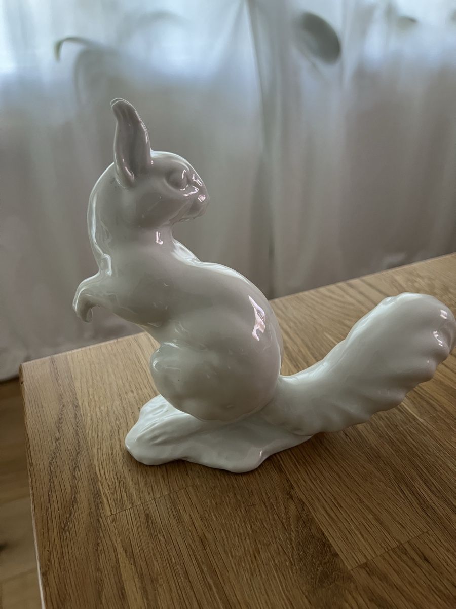 Statuette: Langenthaler Eichhörnchen 1956 – Usato da Schöftland venduto da mamajasima5