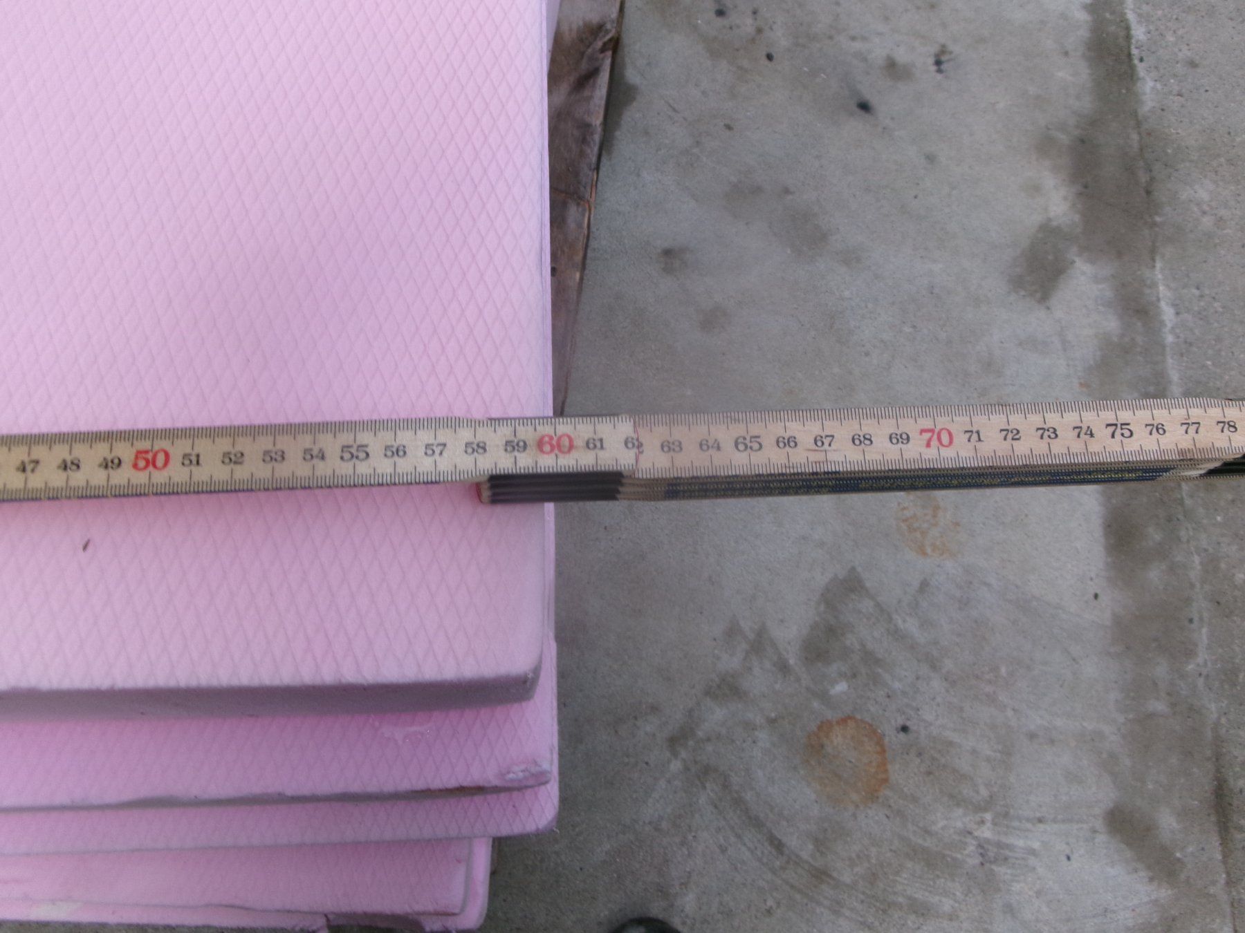 Piatti di portata: Styroporplatten rosa 9 Stk. ca125x 85 x 8 cm gebraucht – Usato da Eschenbach SG venduto da GM-29 2