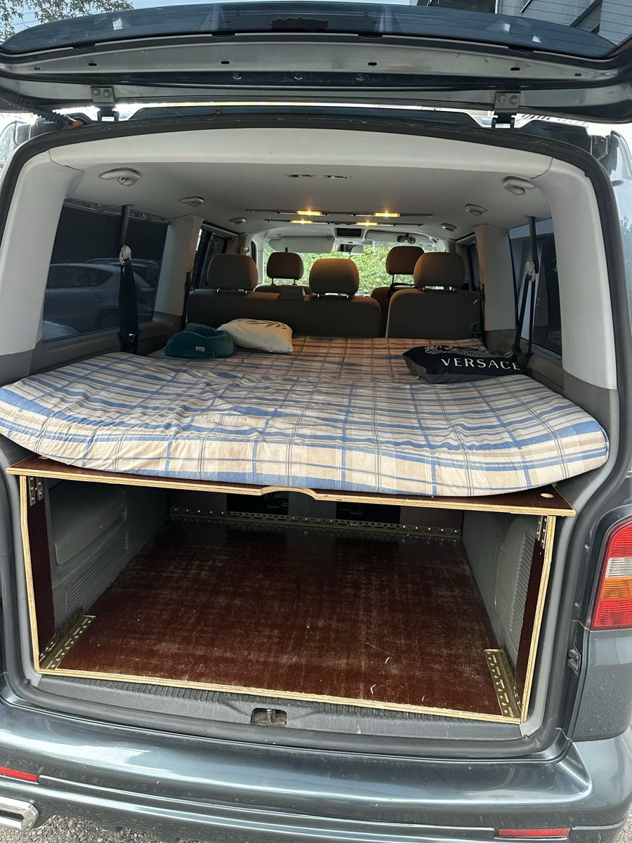 VW Autos: Vw t5 long version caravelle – D'occasion à Biel/Bienne par Sevengroup 6