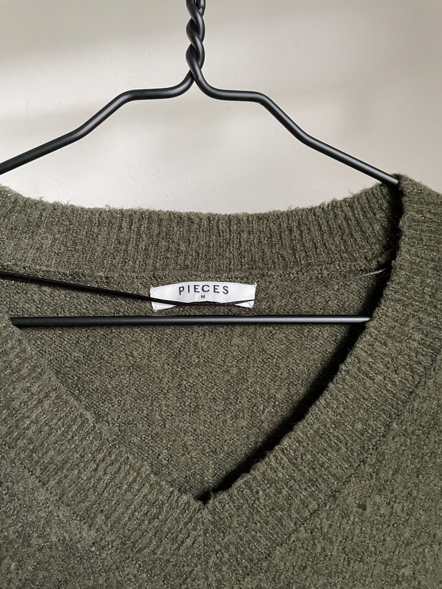 Maglioni & Felpe: Strickpullover, Gr. M, Olivgrün - Herbst Sale! – Usato da Adliswil venduto da sel_s6cw 1