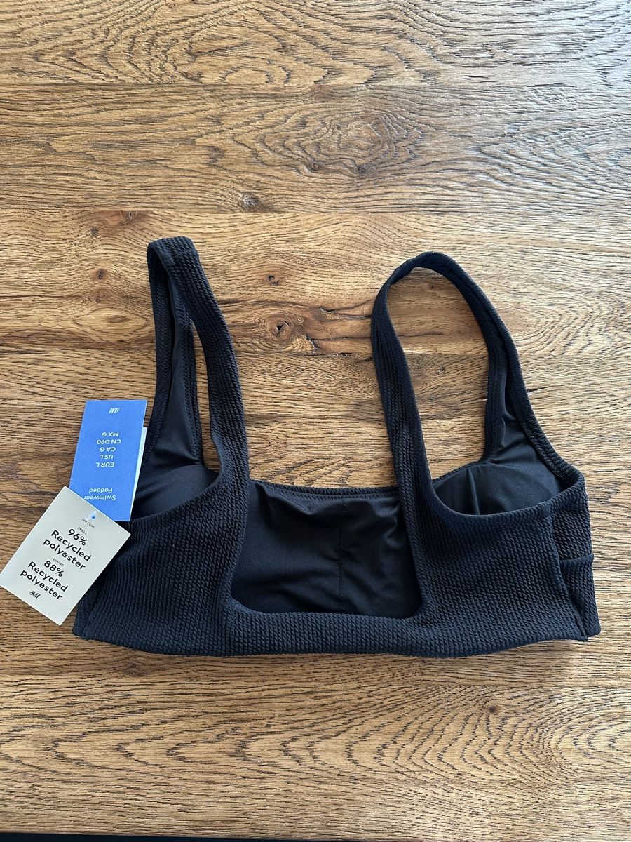 H&M Costumi da bagno & Bikini: Bikini-Oberteil H&M S/S2026 – Nuovo e nell'imballaggio originale da Zollikerberg venduto da Aight88 1