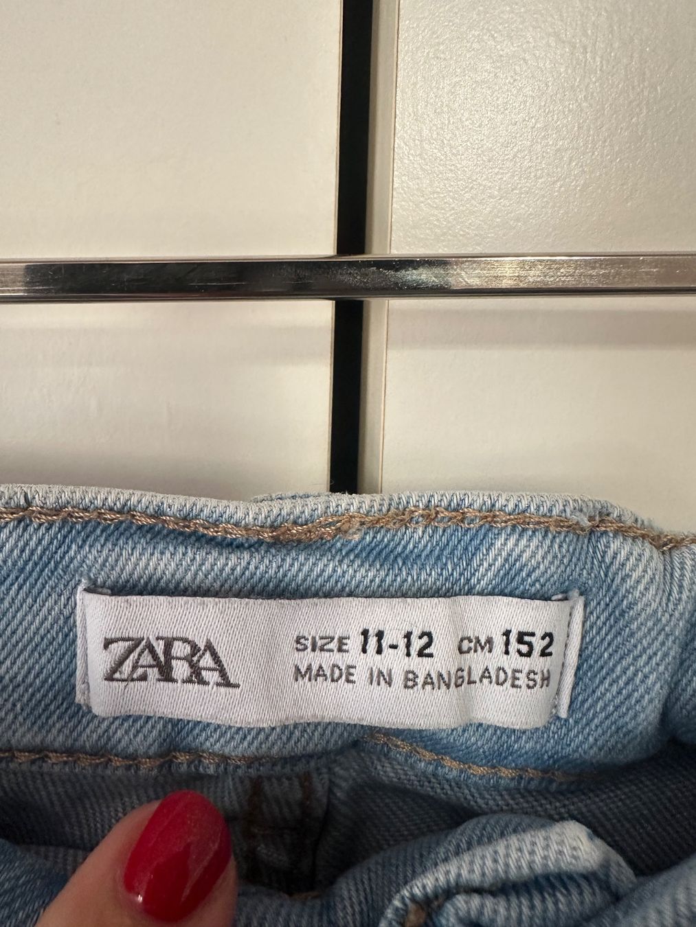 Zara Hosen: Jeans Zara Grösse 152 – Gebraucht aus Schaan von Hermine2018 1