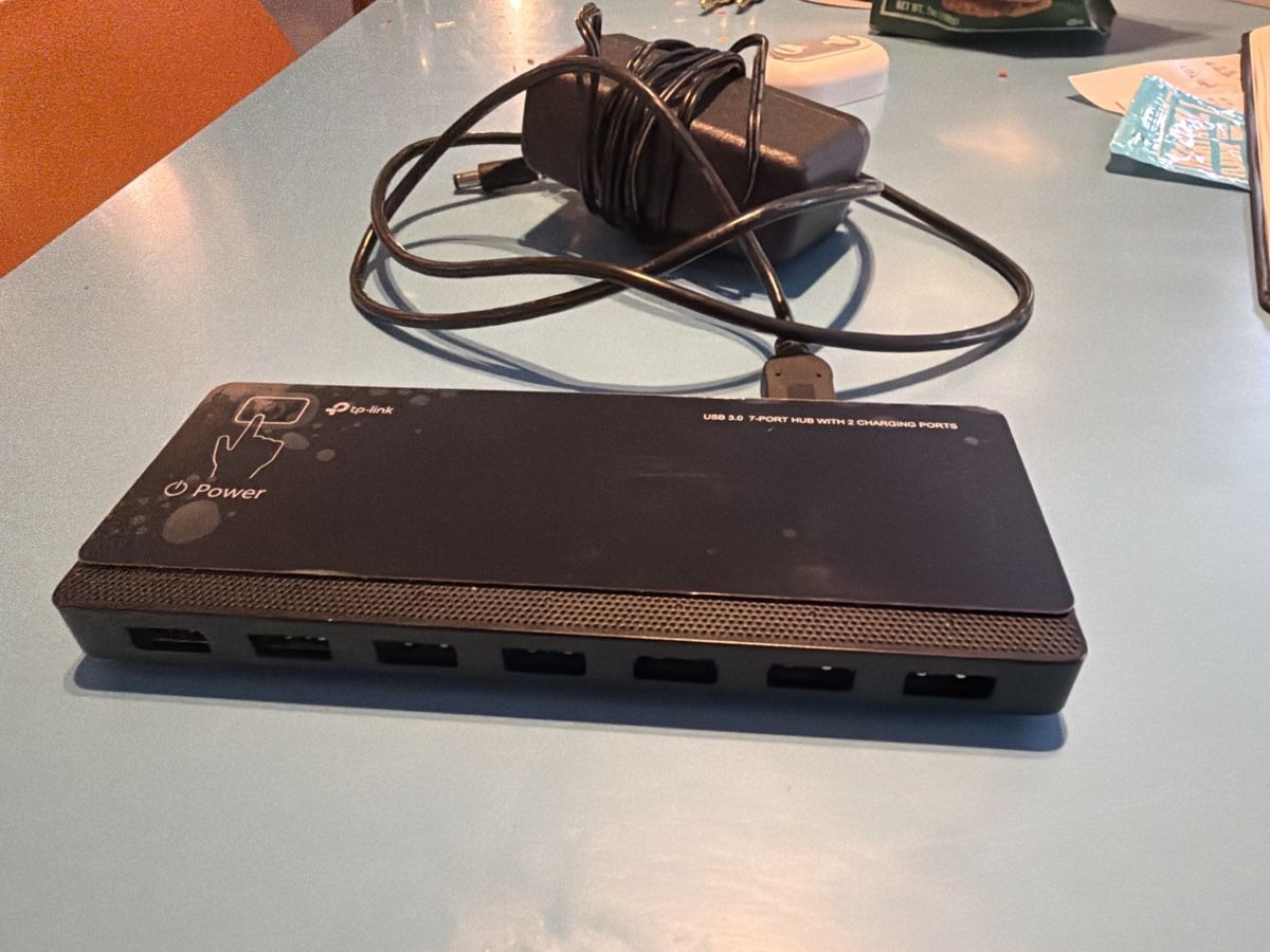 TP-Link Hubs & Switches: TP Link USB 3 / 7 Port Hub / UH720 – Neu (gemäss Beschreibung) aus Uerzlikon von traumzentrale