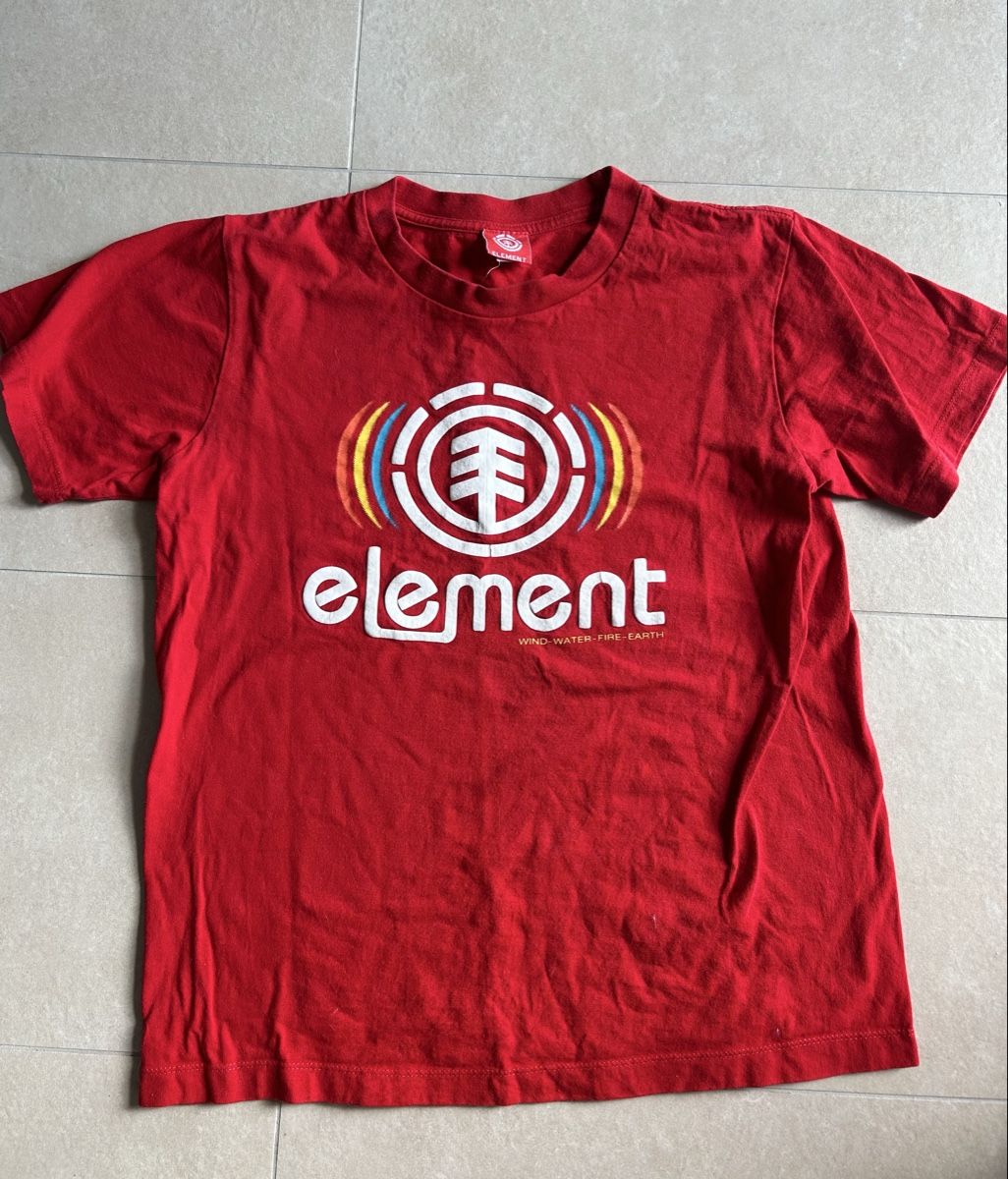 Hemden, T-Shirts & Polos: T-shirt – Gebraucht aus Founex von etswang