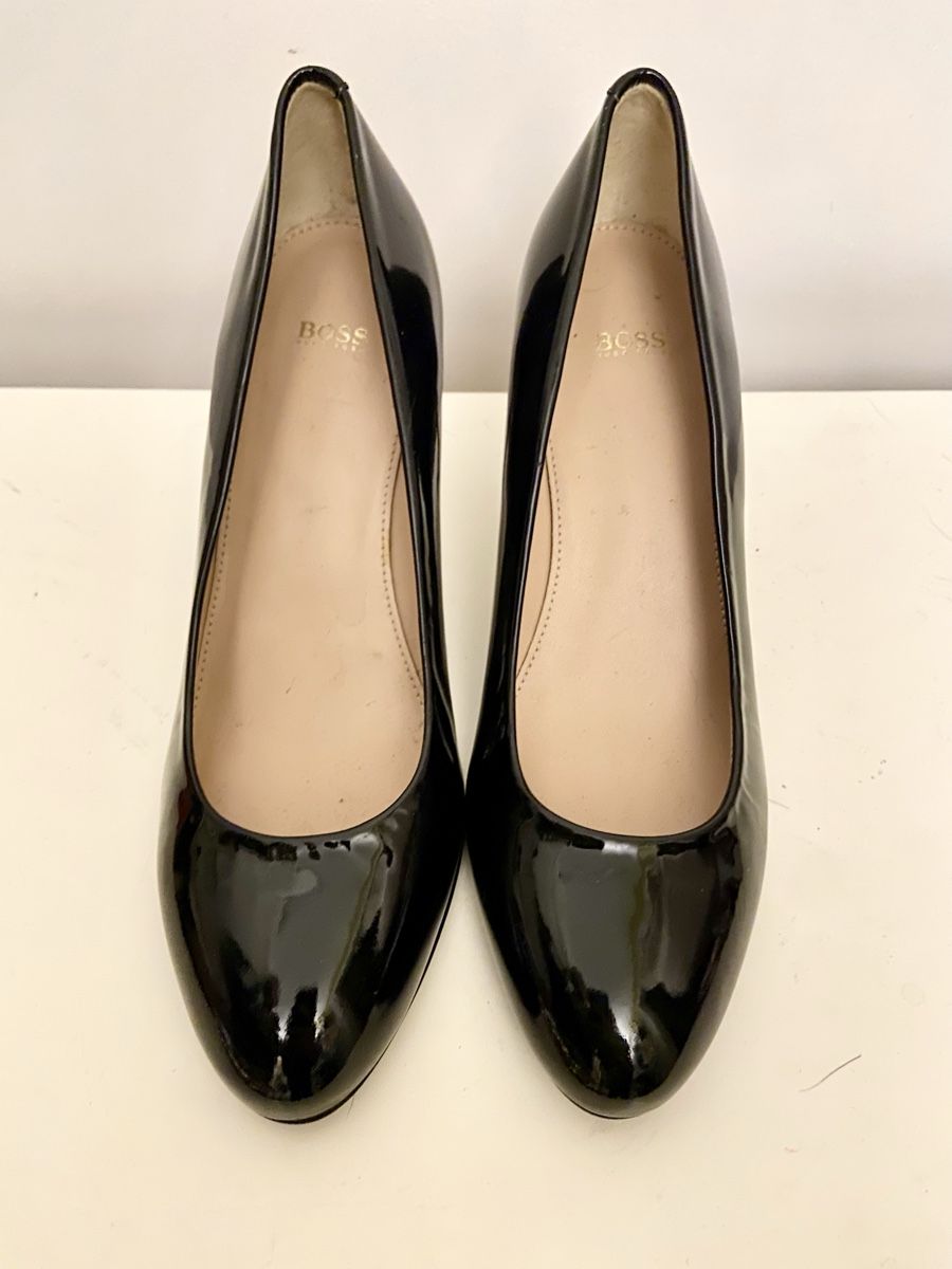 Hugo Boss Scarpe da donna: BOSS Schwarze Lack Pumps Gr.37 – Nuovo (secondo la descrizione) da Zürich venduto da Unique2400 2